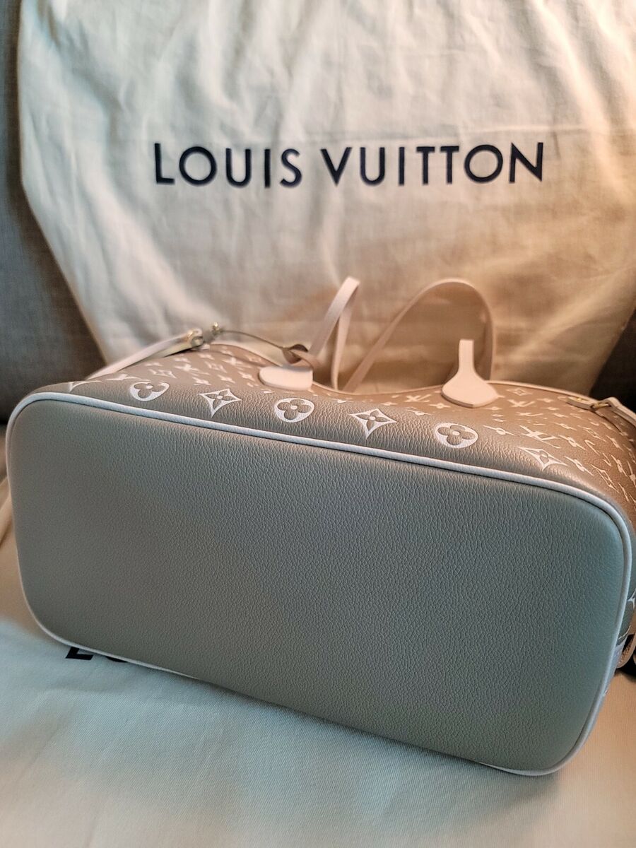 Louis Vuitton Neverfull MM Giant Monogram Flower Empreint Bag