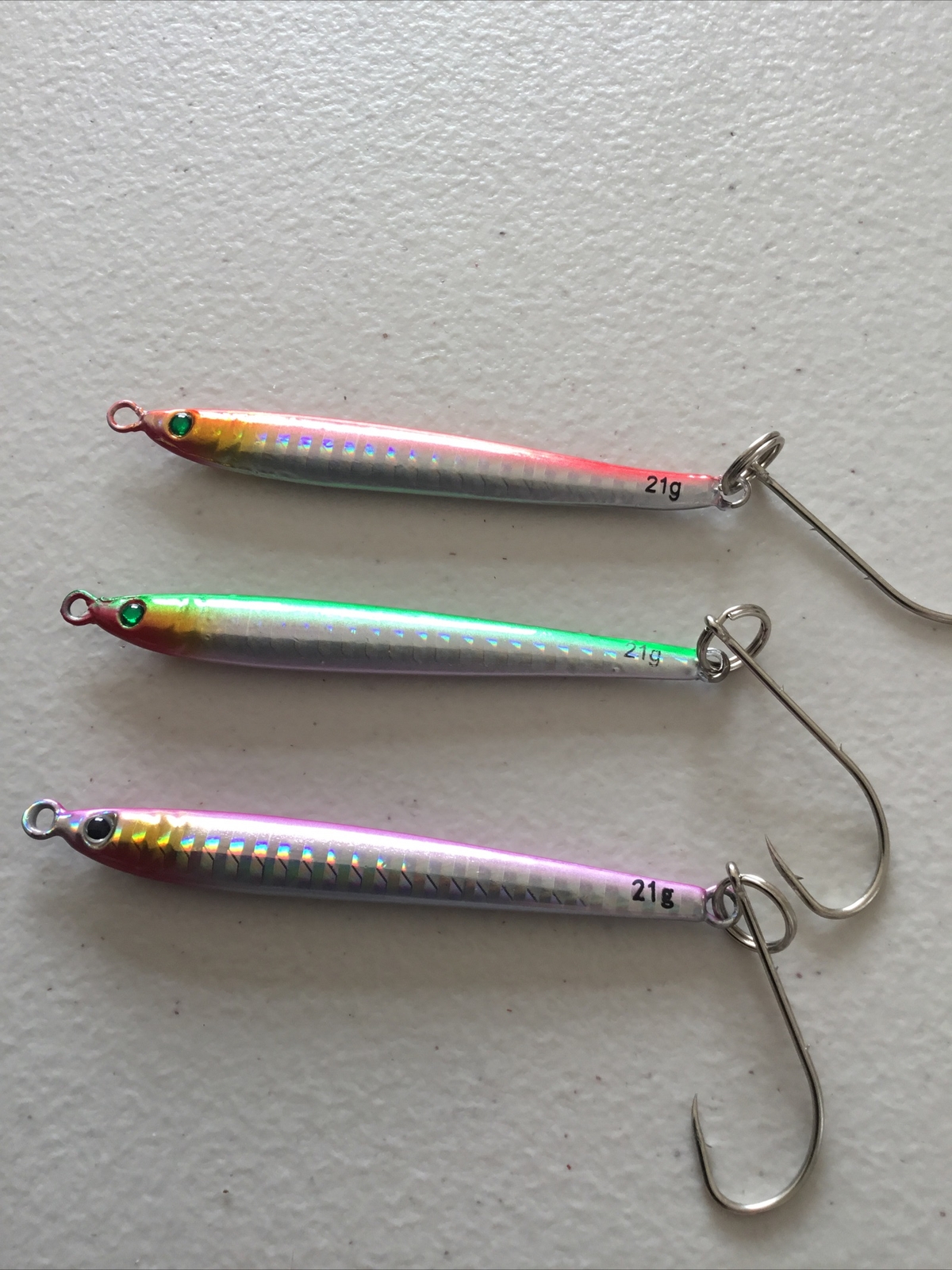 Mackerel bass and pike fishing lures 3x 21gm Coloured Perks 2/0 Hooks