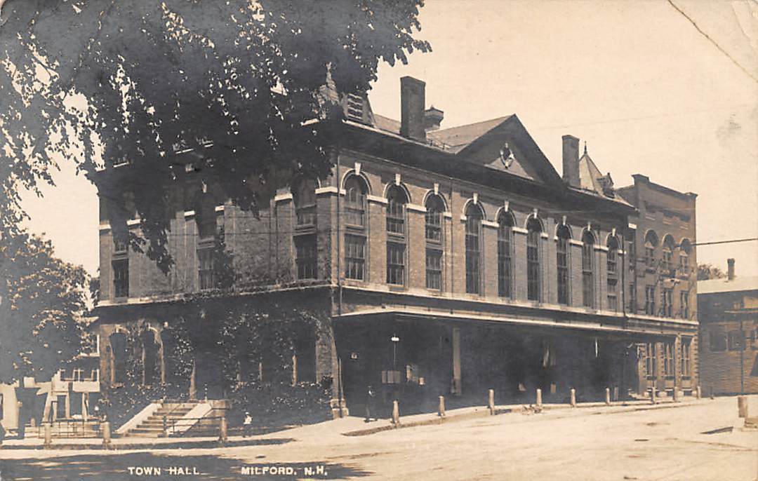 MILFORD, HILLSBOROUGH COUNTY, NH, TOWN HALL, EPPS REAL PHOTO PC used