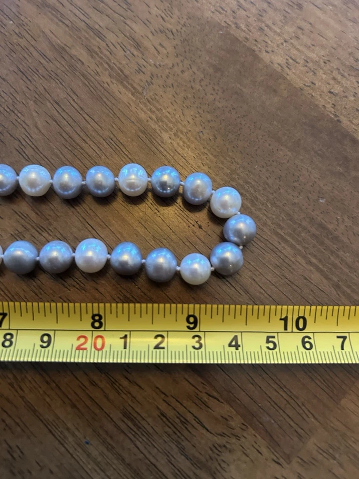 Women’s Multi Colors Of Bone And Grey Pearls With A 14 K Clasp 18 In EUC - Image 2 of 3