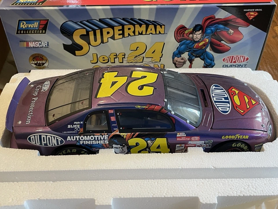 NASCAR Jeff Gordon Revell #24 1999 Superman DC Comics 1:18 Diecast ltd to 7,500 - Image 2 of 4