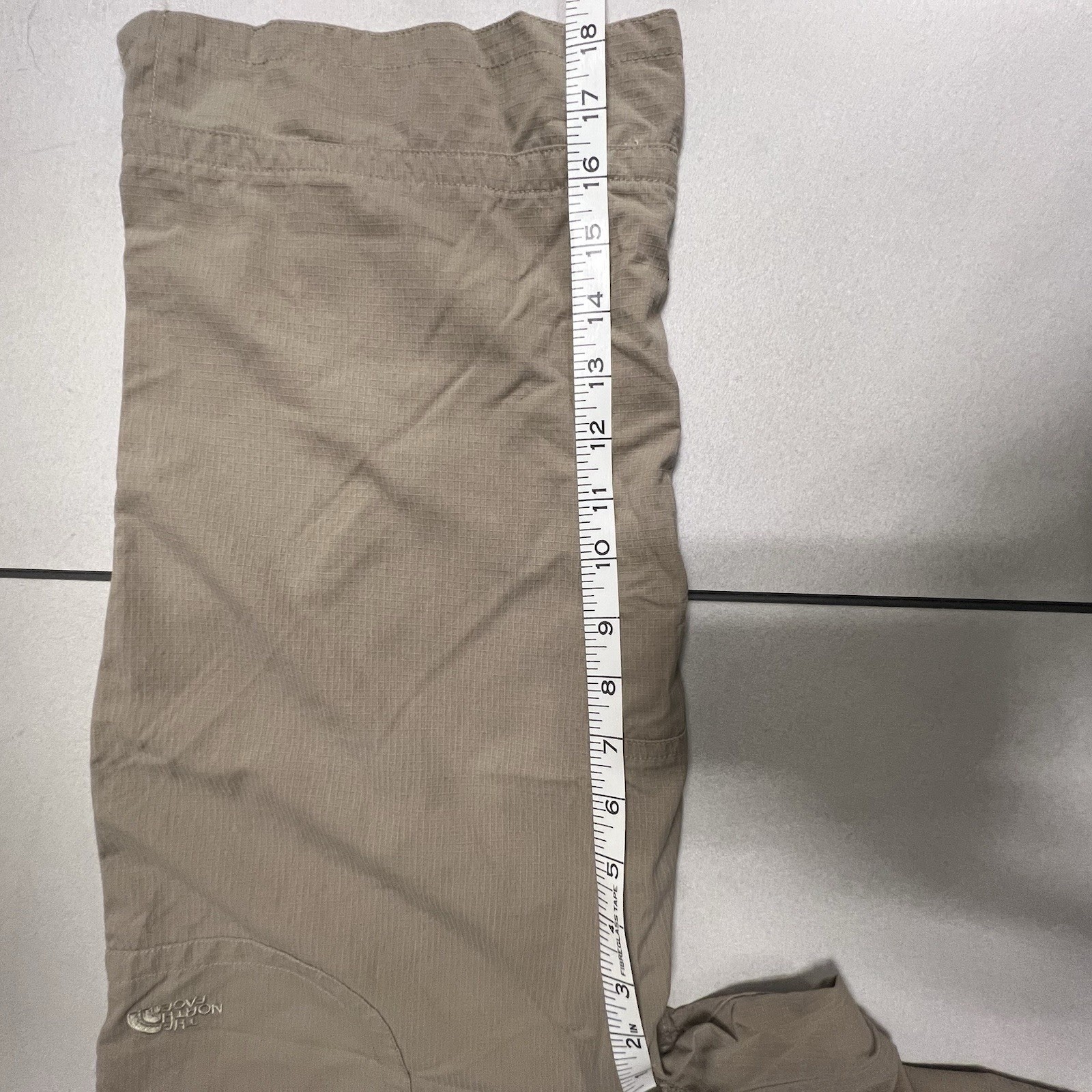 The North Face Women's Cargo Capri Brown Pants Size 8 thumbnail 15