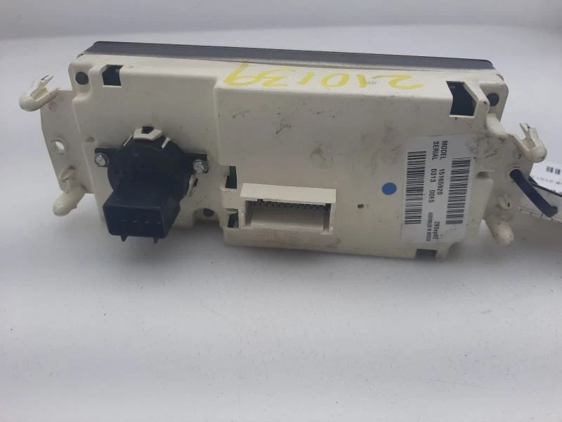 Control de temperatura delantero manual Opt CJ3 03-09 GMC Envoy 15165920 Foto 3 de 4