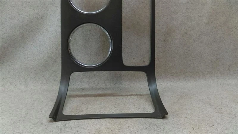 Shifter Bezel Center Console Fits 2009 2010 2011 2012 CHEVROLET TRAVERSE B0-46 - Image 2 of 4