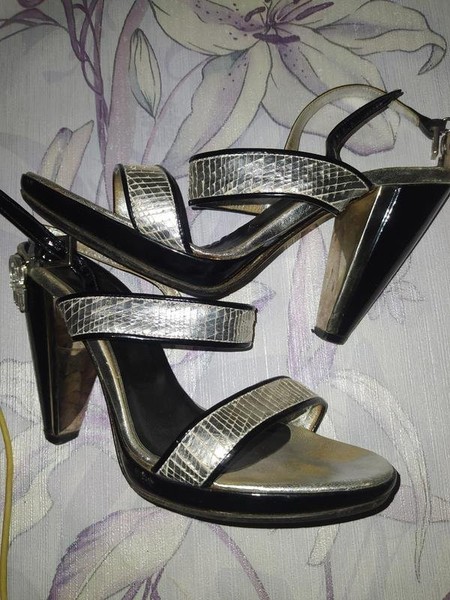 Women Gianfranco Ferre Heels Black 37