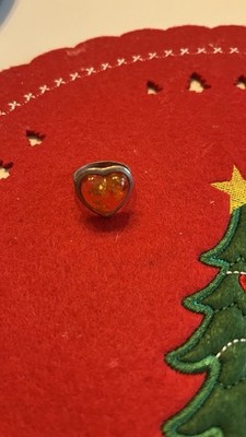 925 Silver Ring Heart with Real Amber - Ring Size Approx 53 (Ø 17mm) - 4g
