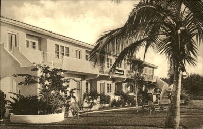 Hollywood-by-the-Sea FL Hotel Apartments c1940s-50s Vintage Postcard
