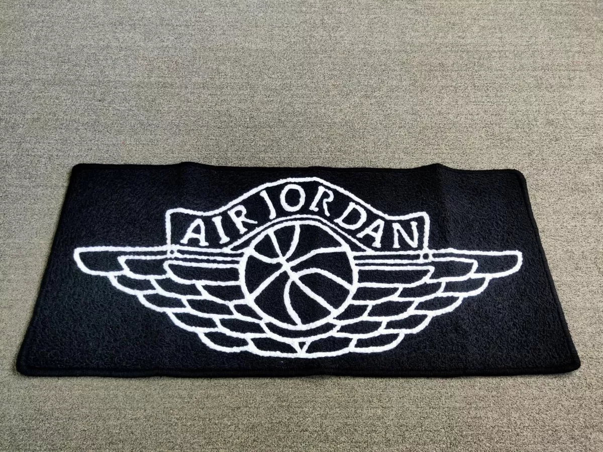 Jordan 1 hotsell wings logo