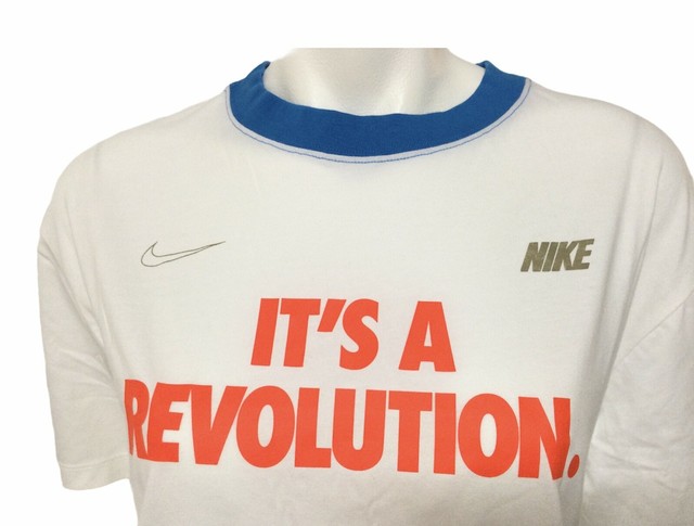 Nike ESSENTIAL AIR MAX T-Shirt it's a 