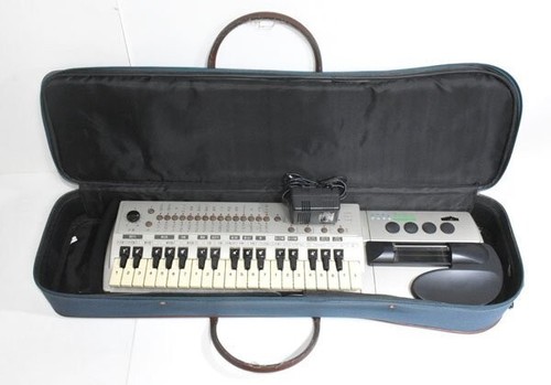 Suzuki TES-371S Wakaraku III Warakunohibiki Electronic Piano 37keys Excellent