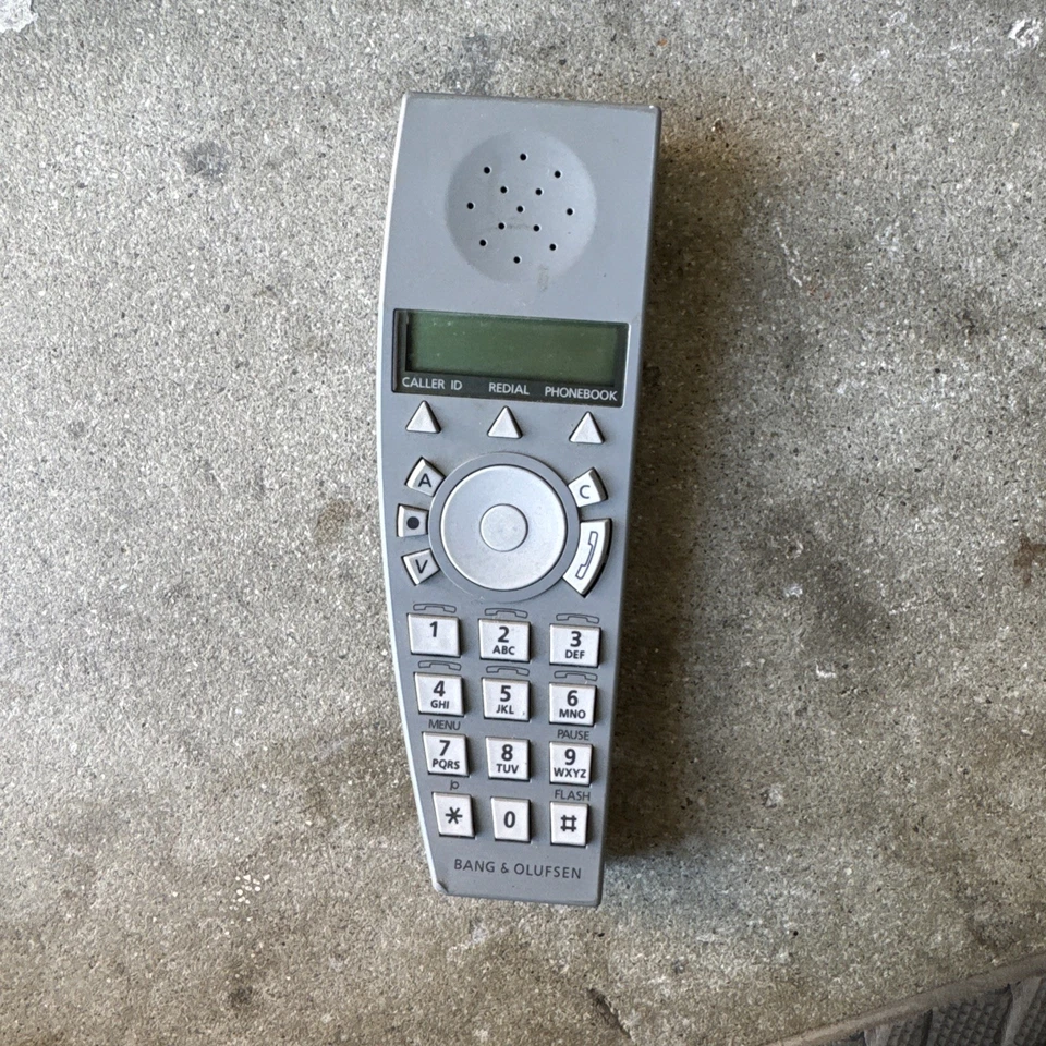 2 Bang & Olufsen Beocom 3 ISDN Phone 2-Line One Power Supply - Image 4 of 4