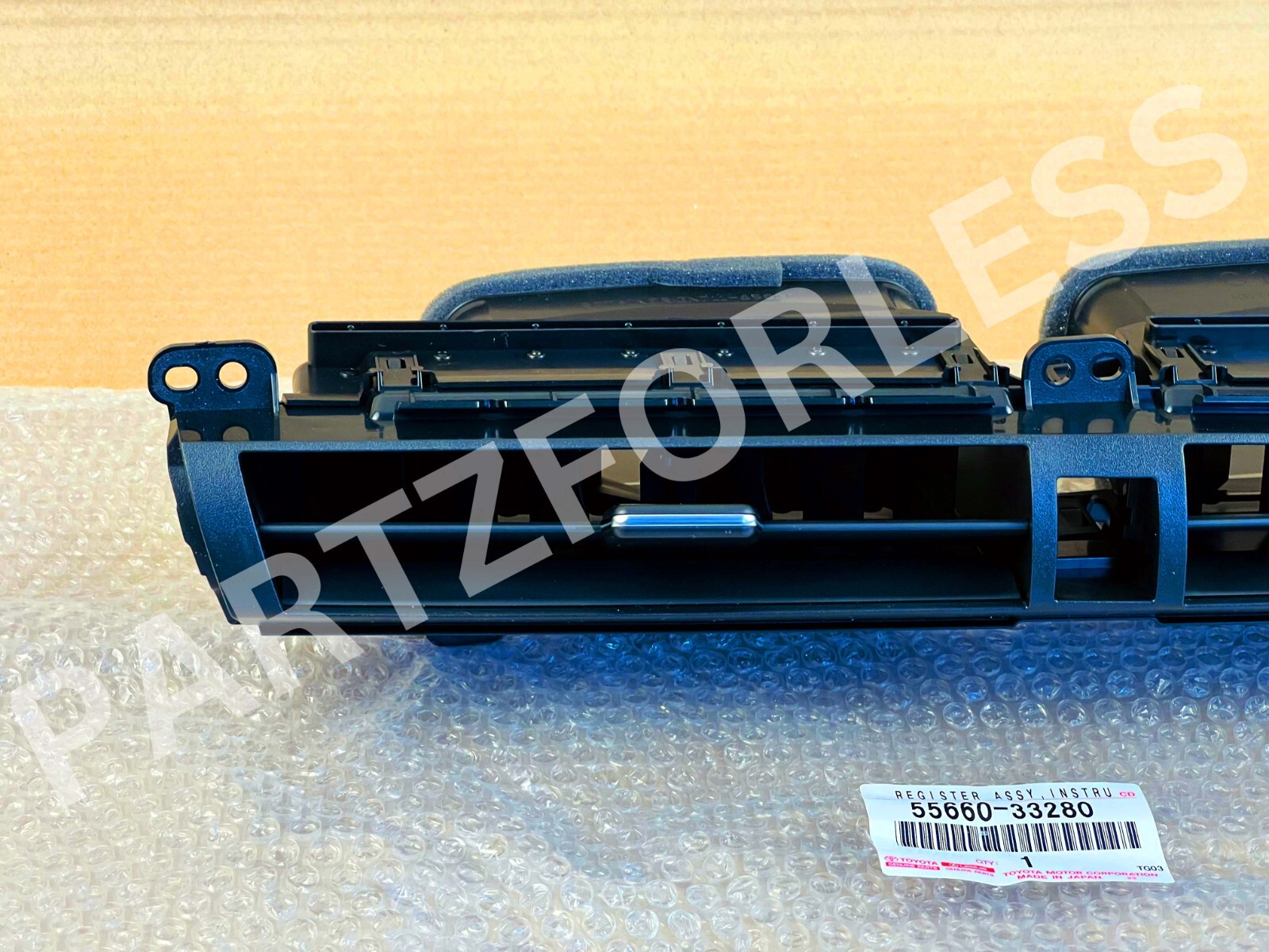 55660-33280 TOYOTA GENUINE REGISTER ASSY, INSTRUMENT PANEL 