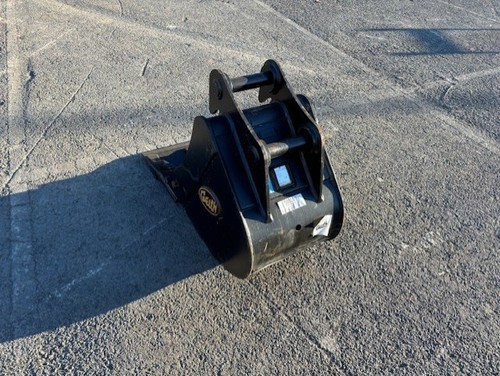 450mm Digging Bucket 45mm Pins - Unused - Price £375.00 + VAT @ 20% B779 - Picture 3 of 7