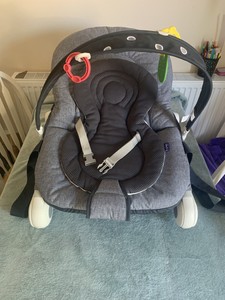 chicco hoopla bouncer grey