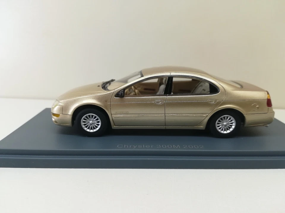 CHRYSLER 300M - 2002 - NEO 1:43 - Immagine 3 di 4
