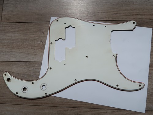 1960's Celluloid Fender Precision pickguard parchment USA vintage 62 71 AVRI