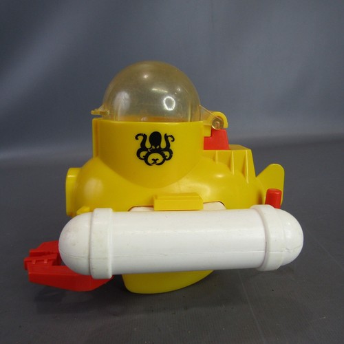 Vintage Fisher Price Submarine 1978 Plastic Vehicle Toy 323 Adventure People - Imagen 3 de 8