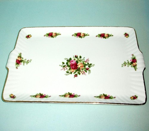 Royal Albert Old Country Roses Fluted Serving Tray Dish 12.5" w/Handles New - Picture 3 of 5