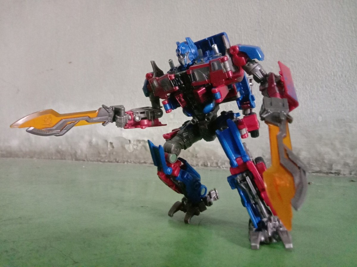 Hasbro Transformers Studio Series SS-05 ROTF Optimus Prime Voyager 