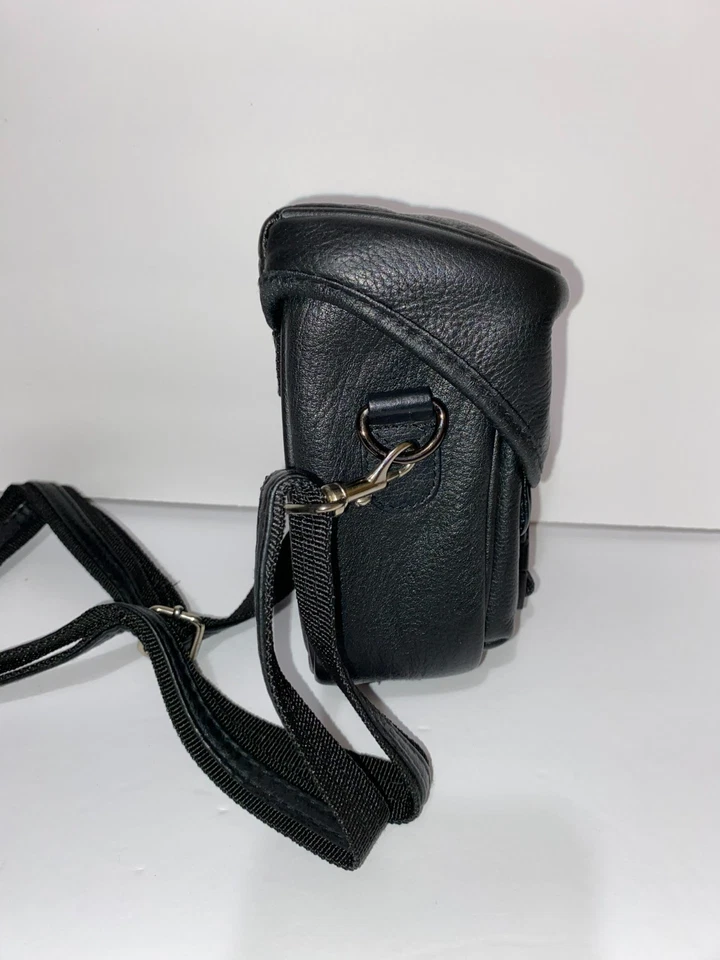 Nikon Coolpix Genuine Leather Case 5479 Belt Loop / Clip Closure (case only) - Image 4 of 4