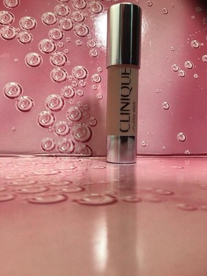 Clinique Chubby Stick Sculpting Highlight 01 Hefty Highlight Full Size 0.21ozNew