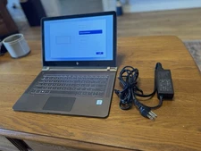 HP spectre 13-V000 13.3" i7-6500U 2.59GHz 8GB RAM 256GB SSD New Charger ￼