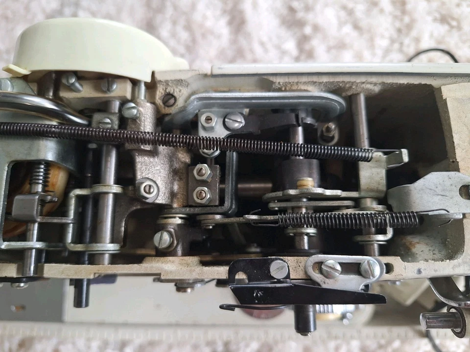  Morse Fotomatic IV 4400 Sewing Machine Parts Message For Exact Part - Image 4 of 4