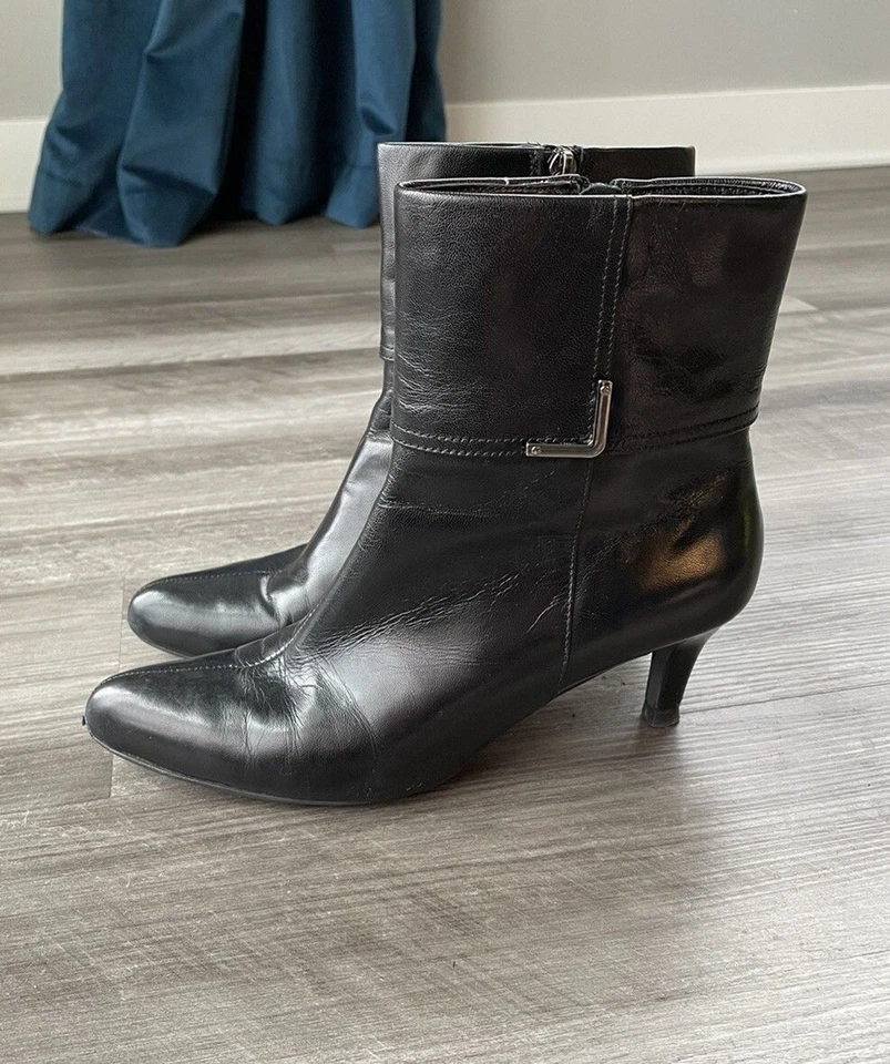 Botas de cuero negras Tahari Parker para mujer talla 6,5 punta punta cremallera Foto 4 de 4
