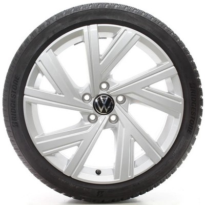 VW Golf 8 VIII CD1 Winterräder Bergamo Bridgestone 225/40R18 DOT25 5H0601025AB