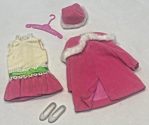 1971 Vintage Mattel Barbie SKIPPER DRESSET IN VELVET #3477 Barbie