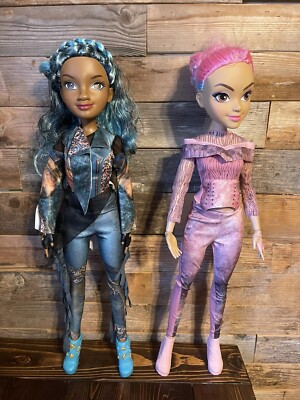 Disney Descendants Movie UMA and AUDREY 28