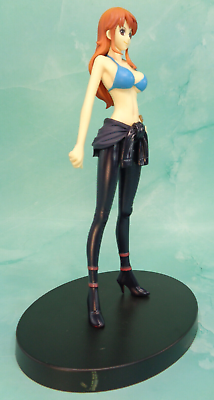 Nami: ~6.3 One Piece Film Gold x Banpresto DXF The Grandline Lady