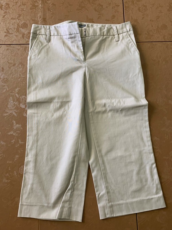 Girls Capri Pants APT 9  Maxwell Fit Kahki Size Petite 8P