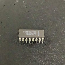 MC10231L - MOTOROLA - High Speed Dual Type D Master-Slave Flip-Flop