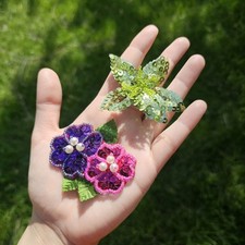 Vtg Lot of 2 Handcrafted Beaded Wire Flower Brooch/Pin Accessory Vibrant Spring