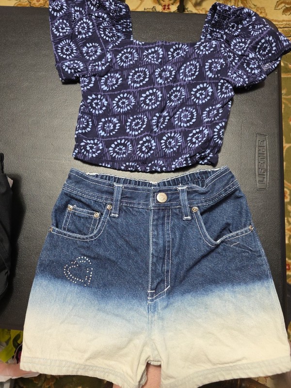 Girls Sz 5-6 Ombre Denim Shorts And Crop Top