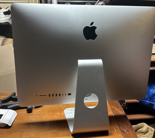 Apple iMac "Core i5" 2.3 21.5" (Mid-2017) - A1418 (EMC 3068) - Afbeelding 2 van 3