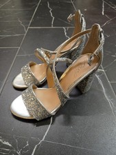 Badgley Mischka Jewel Block Heels Silver Grey Glitter Sandals Women  s Size 6.5