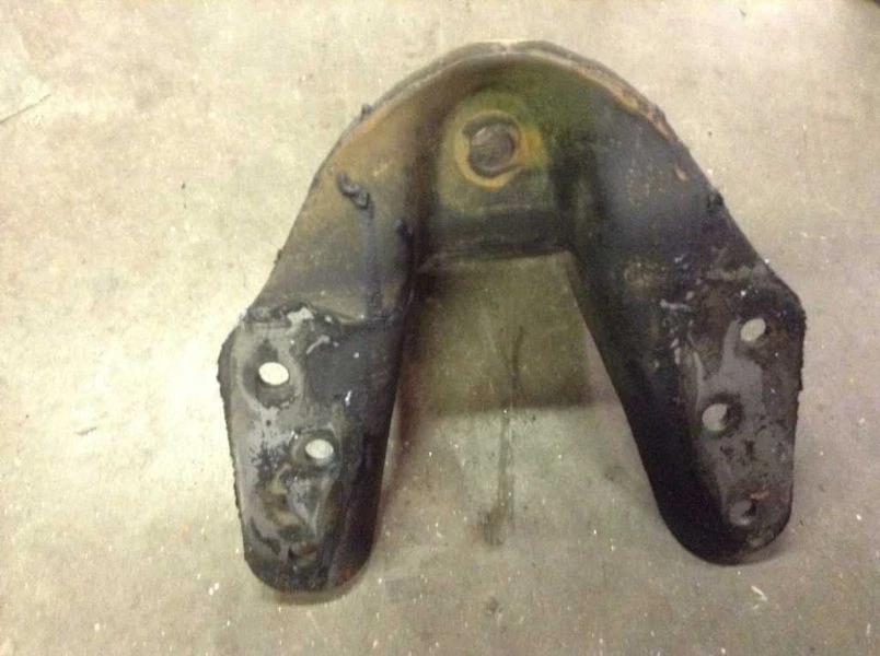 SOPORTE SUSPENSIÓN DELANTERA MUELLE HOJA TRASERO SE ADAPTA A 99 00 01 02 03 04 05 06 07 FORD F250 Foto 3 de 4