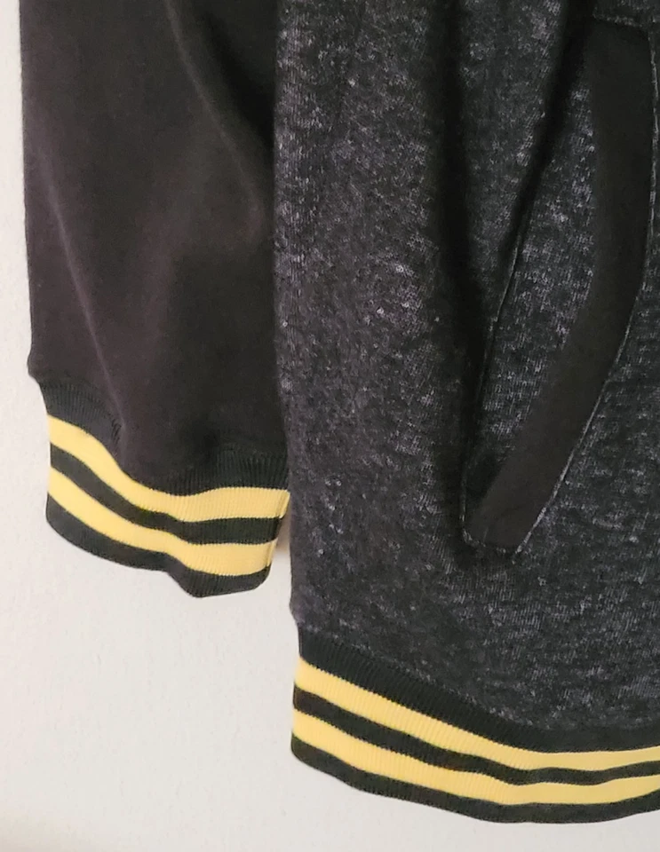 Batman Men's Size 2XL Long Sleeve Black, Gray /Yellow Stripe Jacket DC Comics - Image 4 of 4