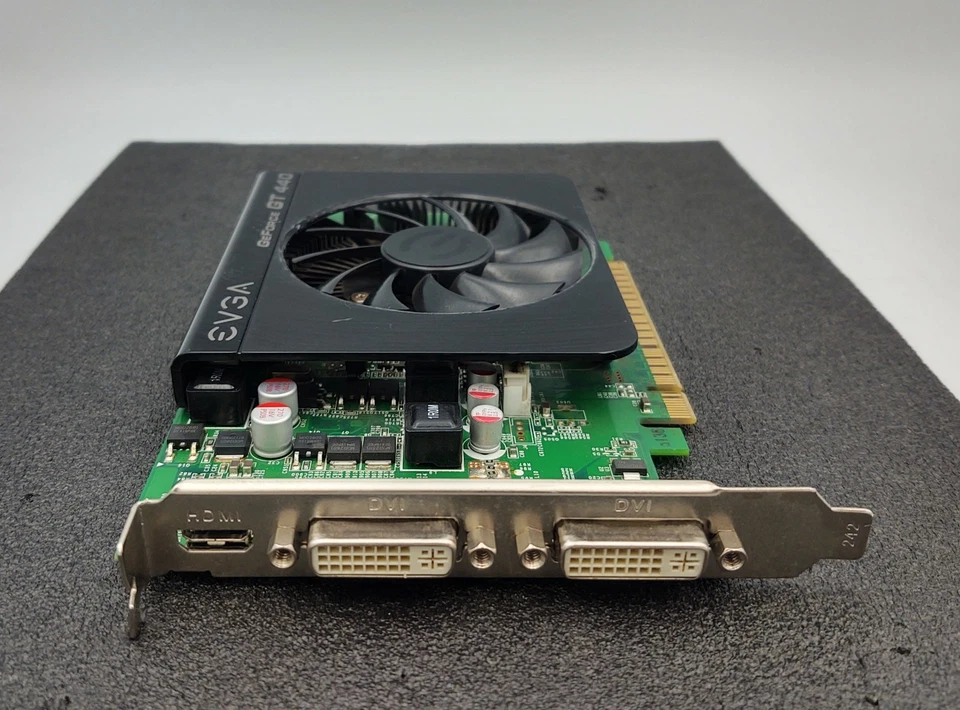 EVGA GeForce GT 440 01G-P3-1441-KR 1GB Video Card - FAST SHIPPING - Image 3 of 4