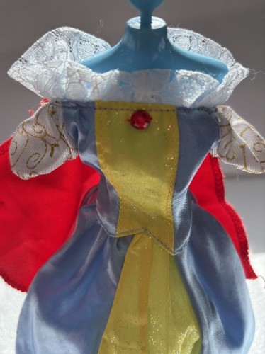 Barbie 11 Zoll Puppe Disney Prinzessin Schneewittchen Kleid mit rotem Umhang - Bild 5 von 7