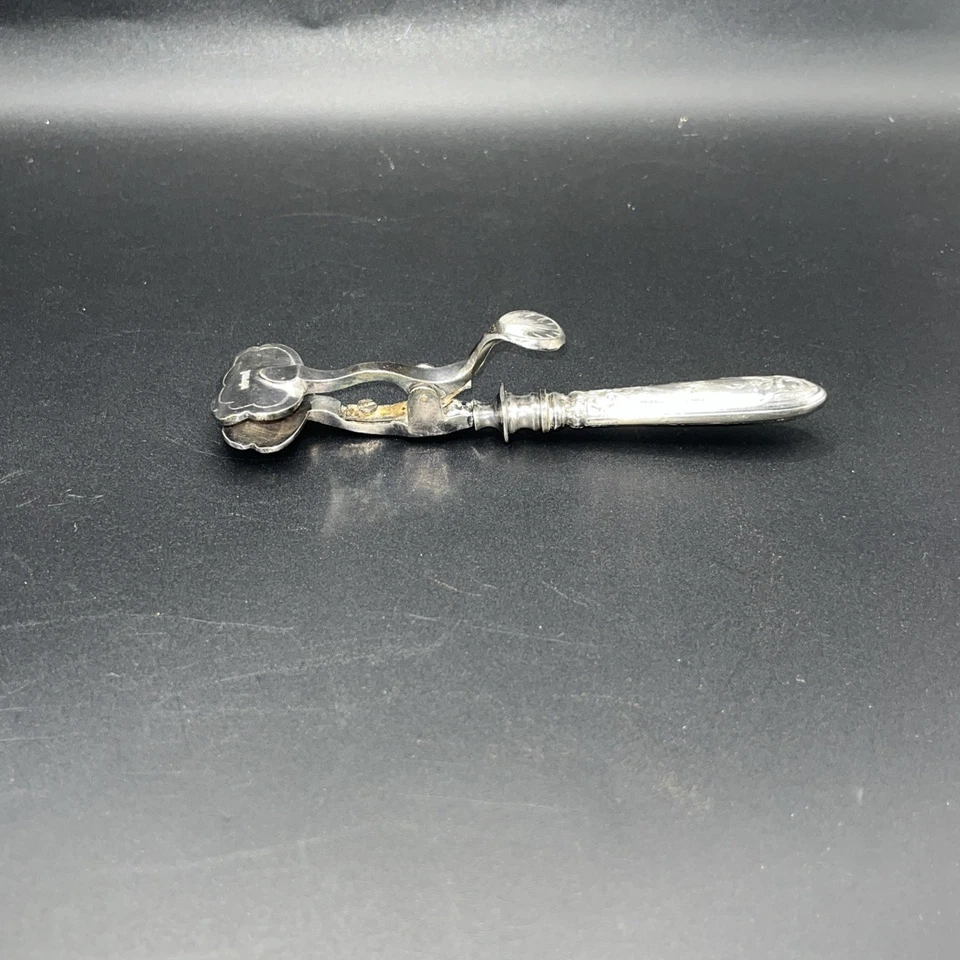 RARE ANTIQUE FRENCH STERLING SILVER LAMB BONE HOLDER 'MANCHE A' GIGOT' 53 Grams - Image 3 of 4