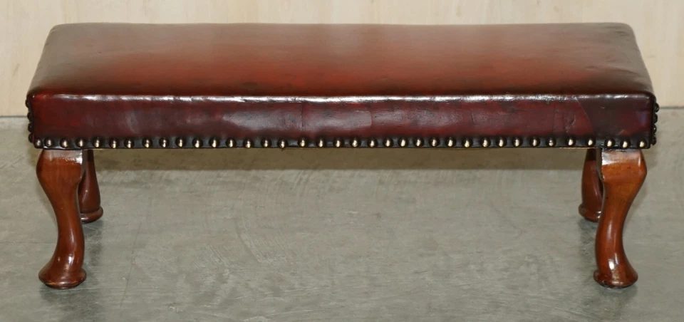 ANTIQUE CABRIOLET LEG FULLY RESTORED HAND DYED BORDEAUX LEATHER TUFTED FOOTSTOOL - Image 2 of 4