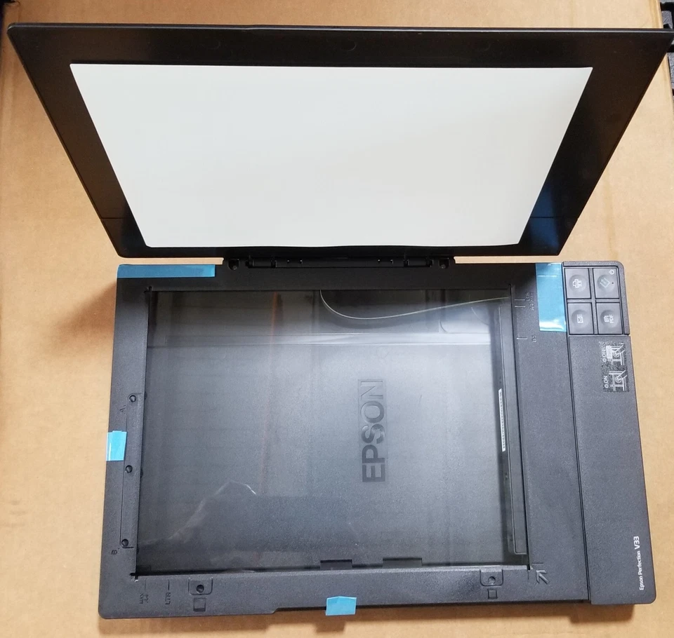 New in Box Epson Perfection V33 Flatbed Photo/Document Scanner - Image 4 of 4
