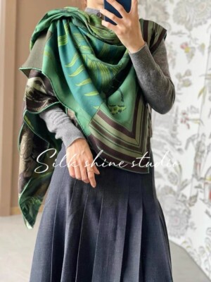 Unique Double-Sided Design-30% Silk 70% Wool-Indian Warrior Reversible Shawl-53''