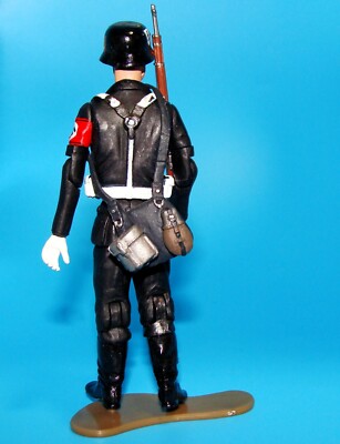 1:18 Ultimate Soldier WWII German Schutzstaffel Marching Parade