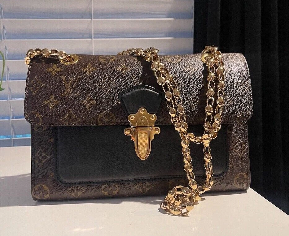 louis vuitton purse black