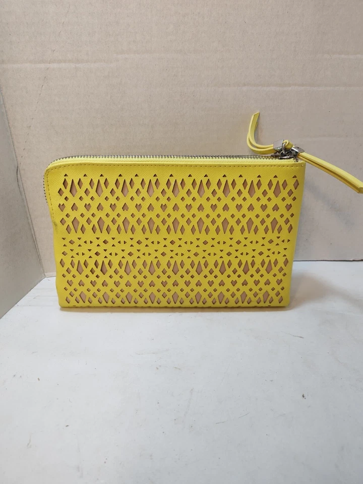 Красивый ярко-желтый клатч Stella & Dot, зеркальный, перфорированный. Hello шикарный - Изображение 2 из 4