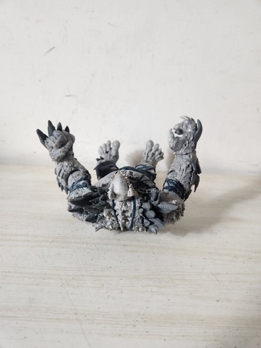 McFarlane DC Multiverse Batman Earth 1 Devastator Doomsday Loose Figure Poseable - Picture 6 of 6